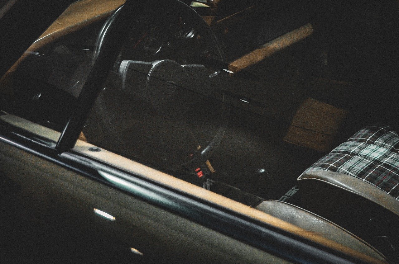 方盒中免红大卫杜夫国际版：巨量开户渠道是什么平台